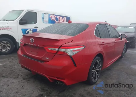 2019 Toyota Camry Se z USA, uszkodzony, nr VIN 4T1B11HK6KU293542